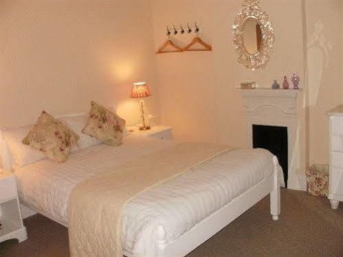 Park Dene Only Bed & Breakfast